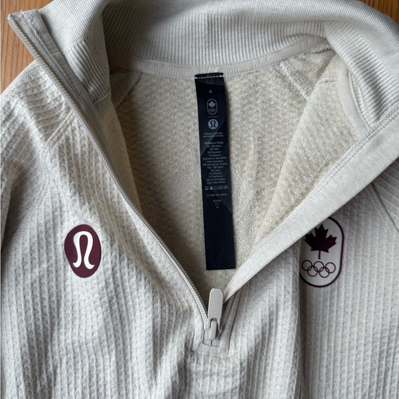 lululemon athletica women’s beige Zip-Up Sweater - Picture 5 of 7